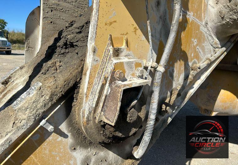 2013 Caterpillar 988H  wheel loader