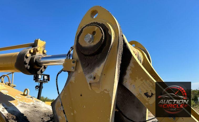 2013 Caterpillar 988H  wheel loader