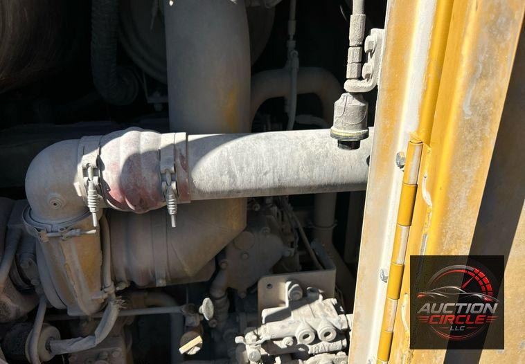 2013 Caterpillar 988H  wheel loader