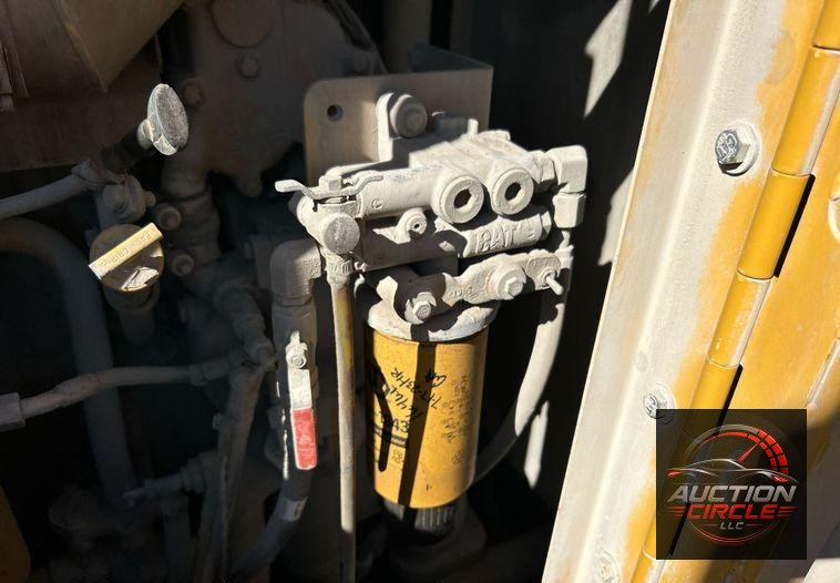 2013 Caterpillar 988H  wheel loader