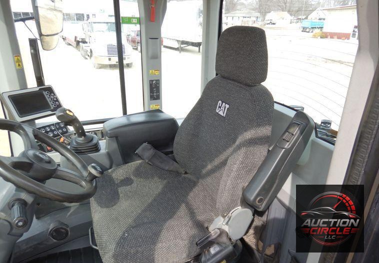 2016 Caterpillar 926M  wheel loader