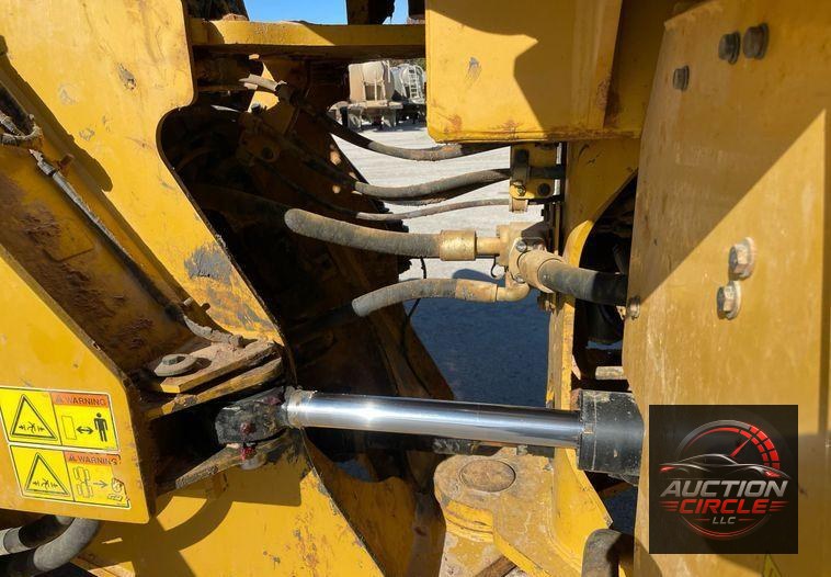 2017 Caterpillar 966M  wheel loader
