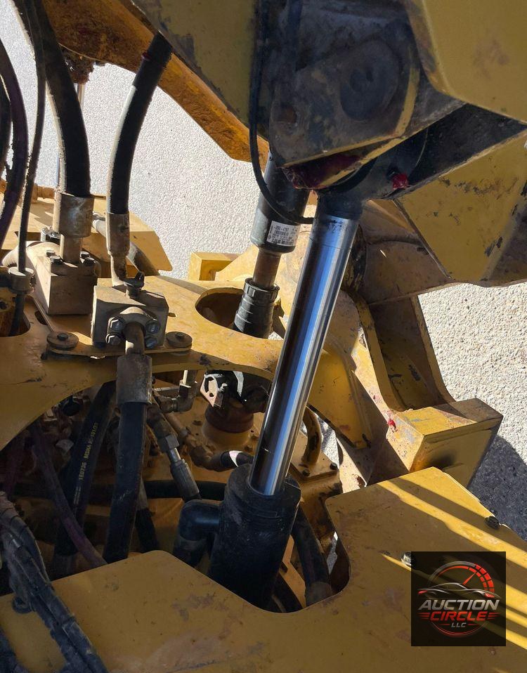 2017 Caterpillar 966M  wheel loader