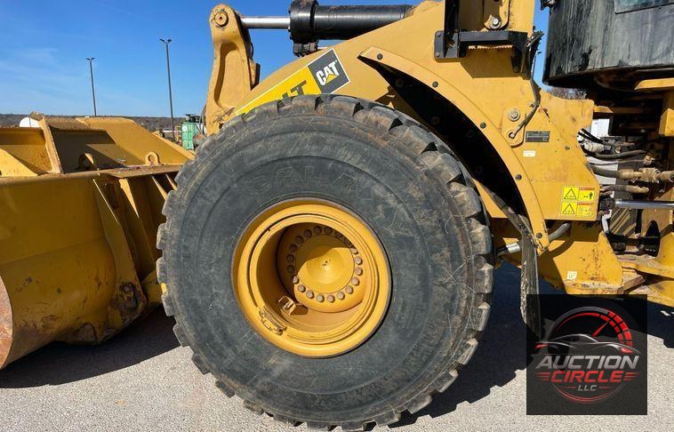 2017 Caterpillar 966M  wheel loader