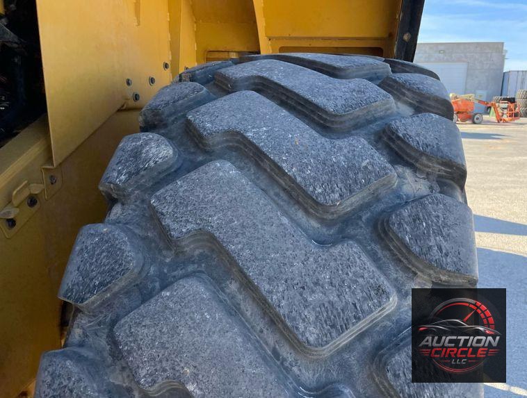 2017 Caterpillar 966M  wheel loader