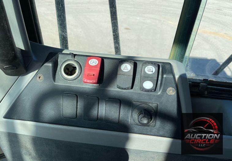 2017 Caterpillar 966M  wheel loader