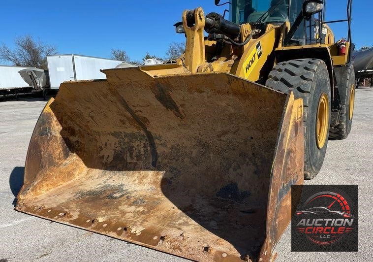 2017 Caterpillar 966M  wheel loader