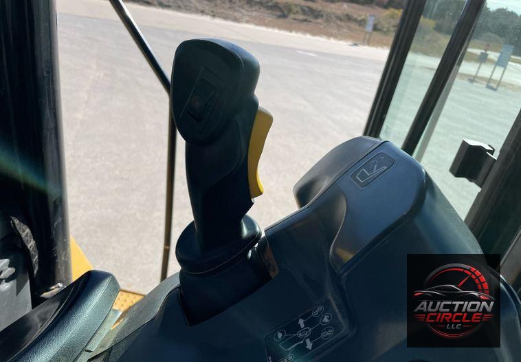 2015 Caterpillar 972M  wheel loader
