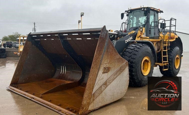 2020 John Deere 844L  wheel loader