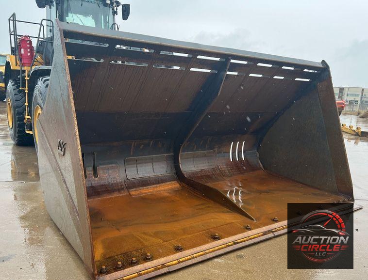 2020 John Deere 844L  wheel loader