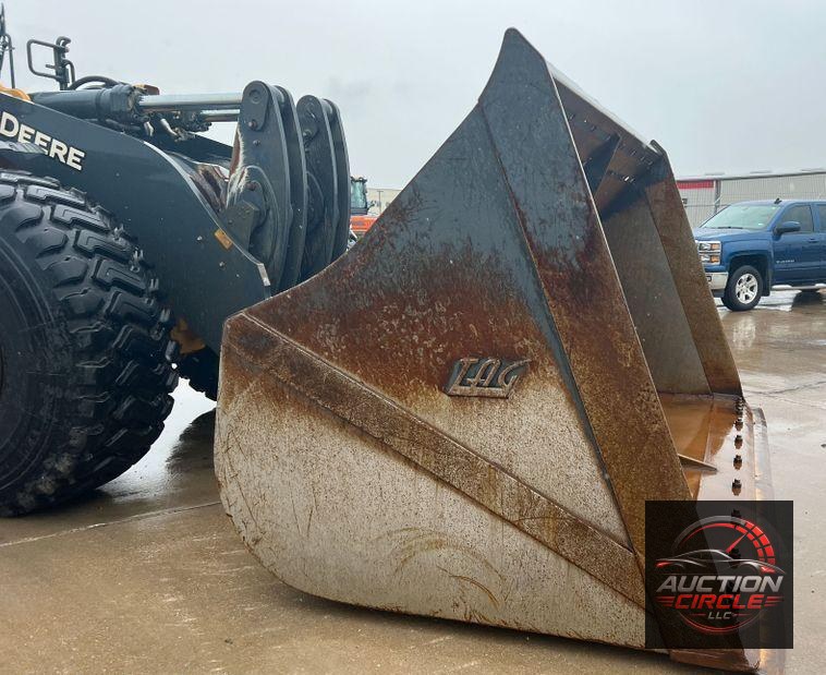 2020 John Deere 844L  wheel loader