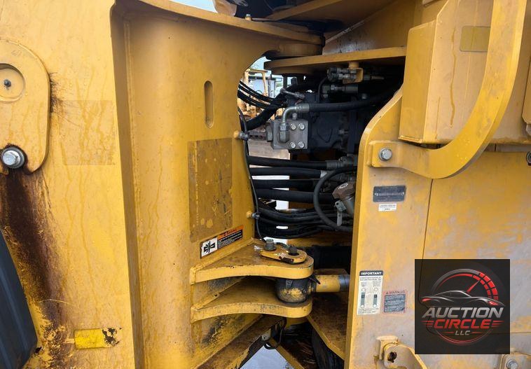 2020 John Deere 844L  wheel loader