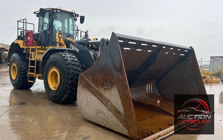 2020 John Deere 844L  wheel loader