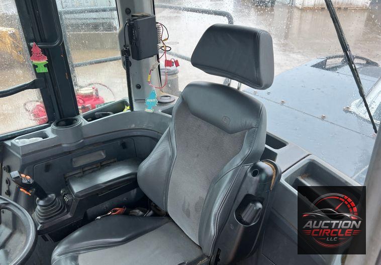 2020 John Deere 844L  wheel loader