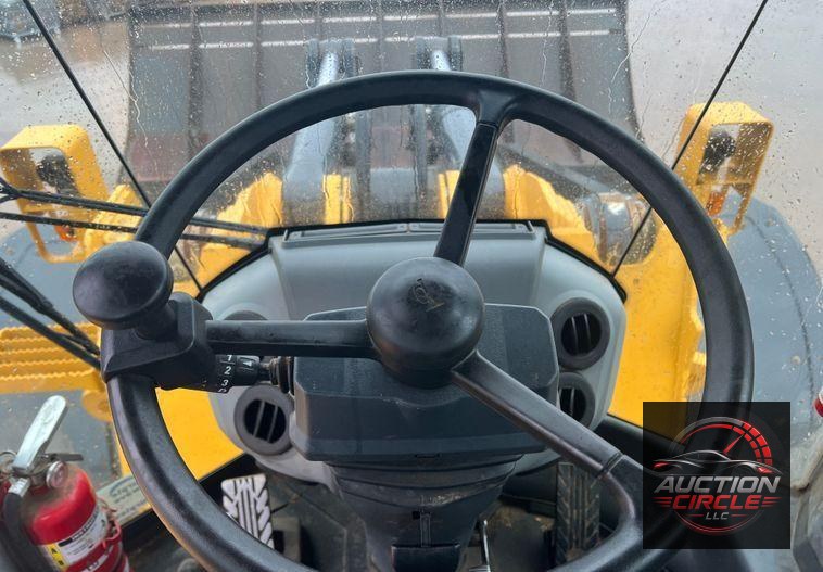 2020 John Deere 844L  wheel loader