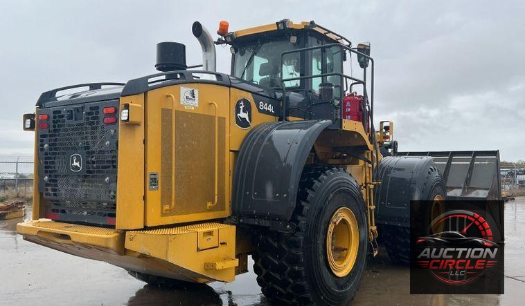 2020 John Deere 844L  wheel loader
