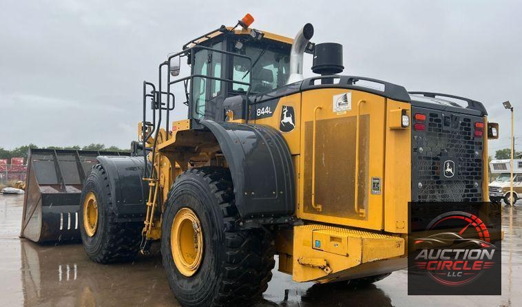 2020 John Deere 844L  wheel loader