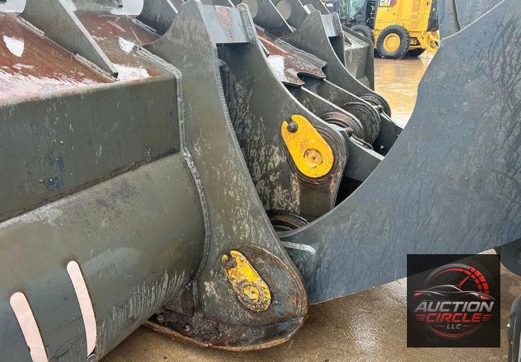 2020 John Deere 844L  wheel loader