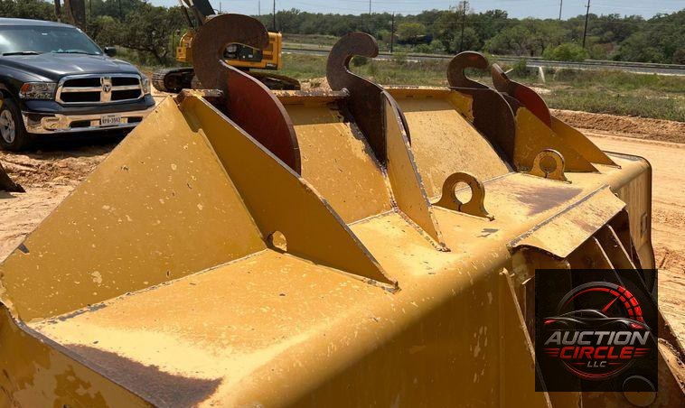 2013 Caterpillar 966K  wheel loader