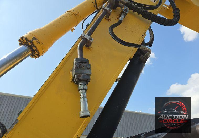 2013 Komatsu PC240LC-10 excavator