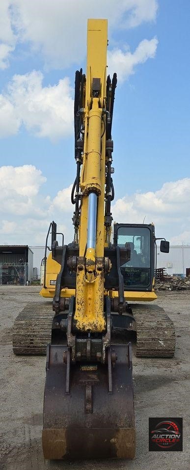 2013 Komatsu PC240LC-10 excavator