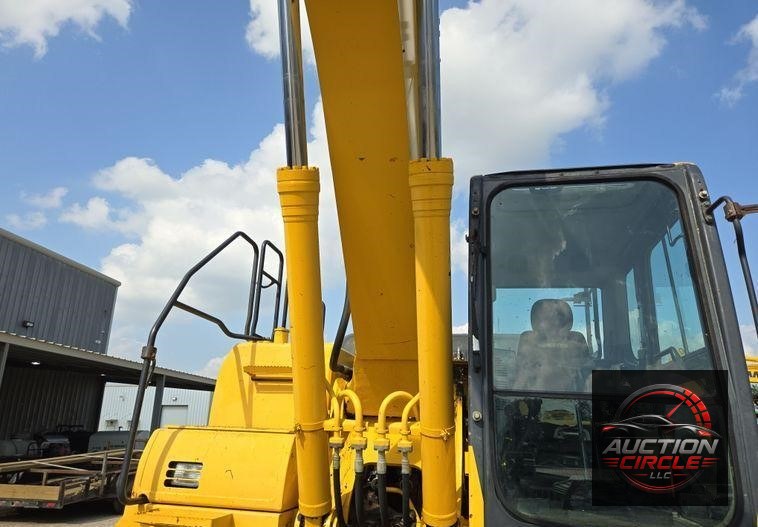 2013 Komatsu PC240LC-10 excavator