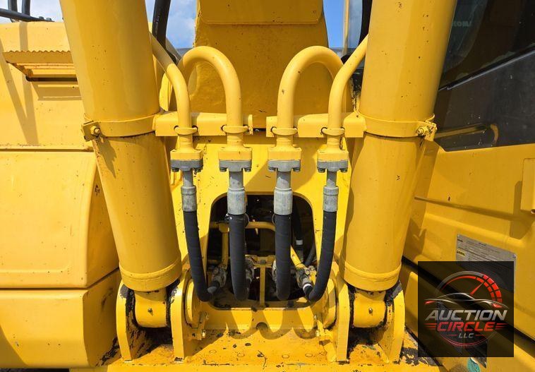 2013 Komatsu PC240LC-10 excavator