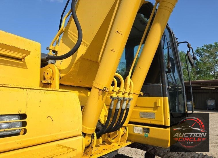 2013 Komatsu PC240LC-10 excavator
