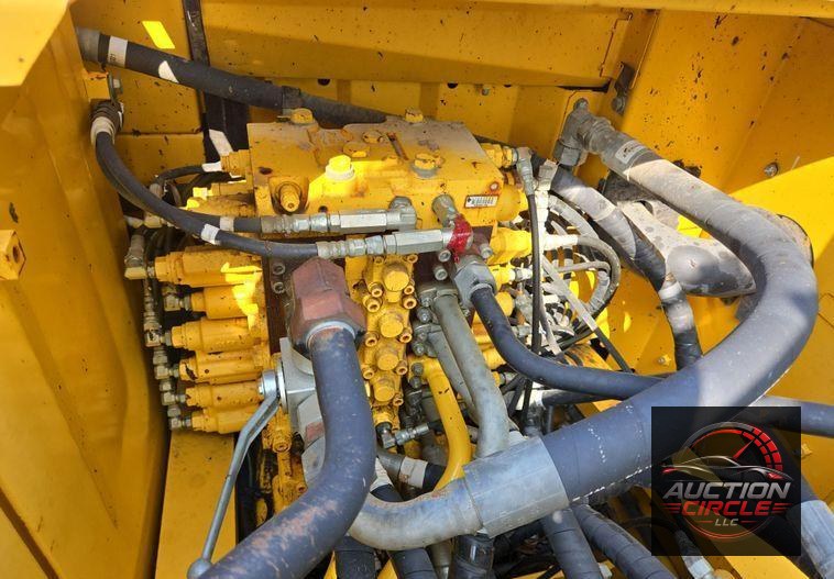 2013 Komatsu PC240LC-10 excavator