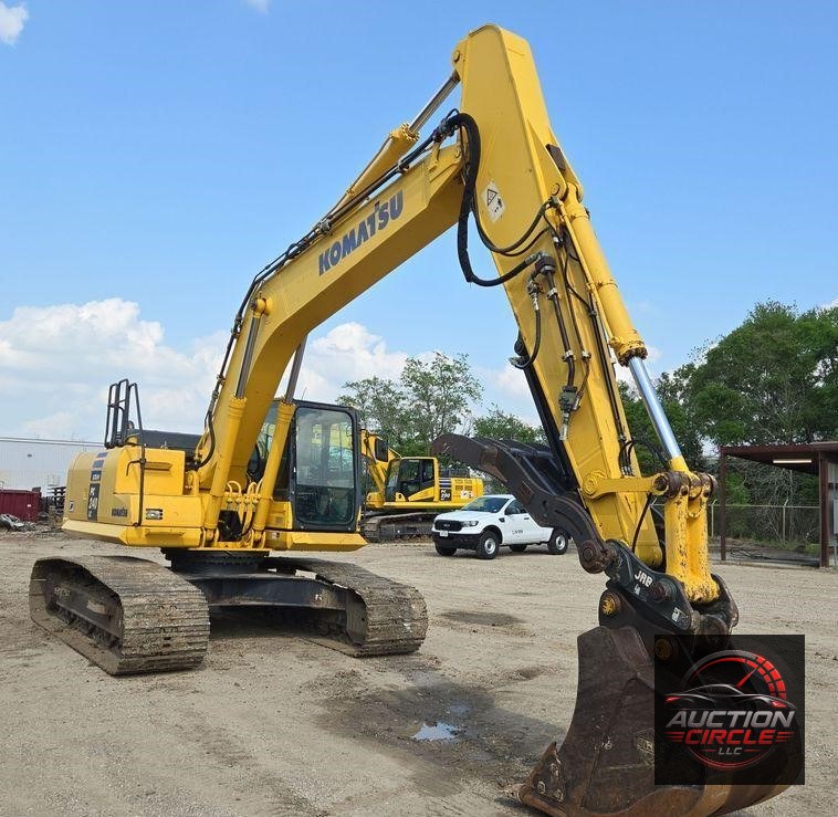 2013 Komatsu PC240LC-10 excavator