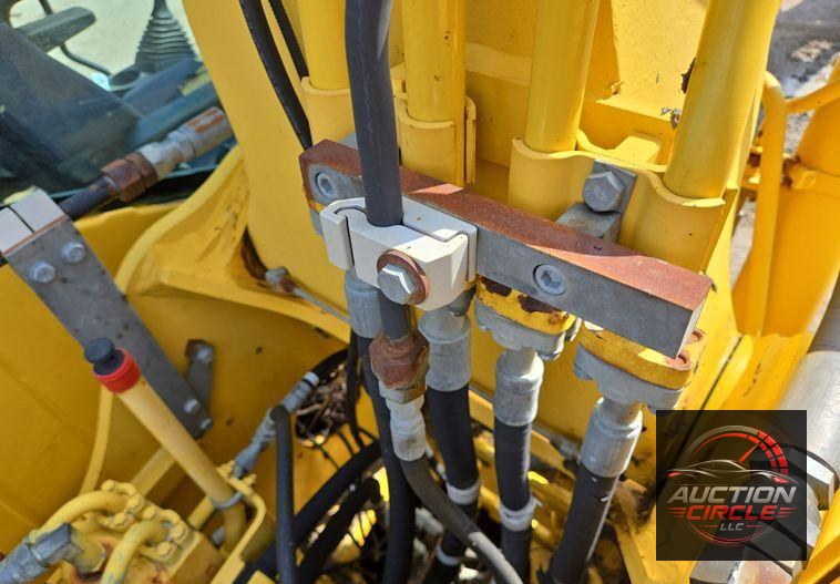 2013 Komatsu PC240LC-10 excavator