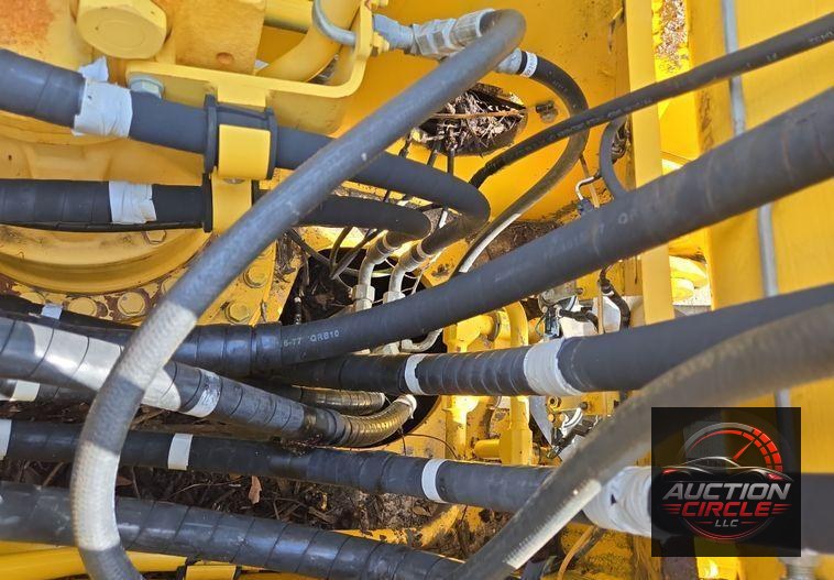 2013 Komatsu PC240LC-10 excavator