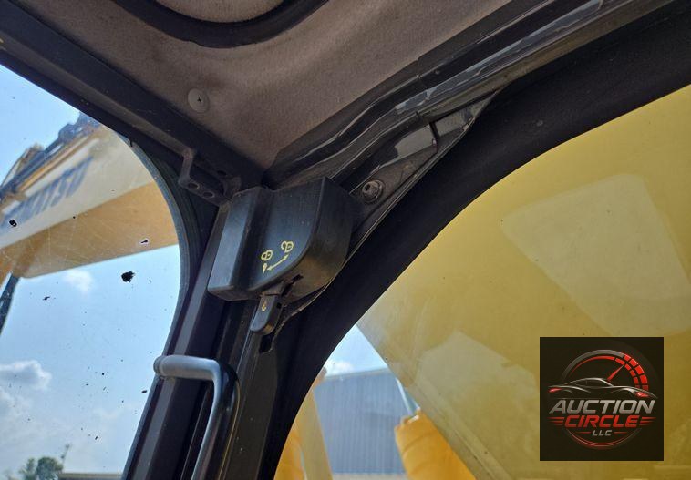 2013 Komatsu PC240LC-10 excavator