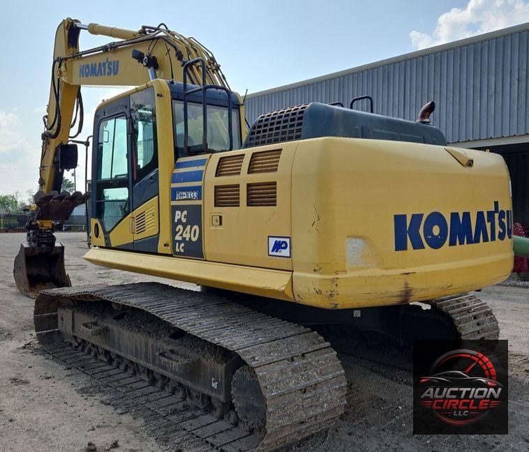 2013 Komatsu PC240LC-10 excavator
