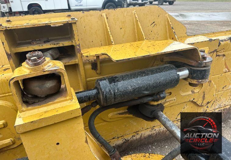 2013 Caterpillar D6N LGP dozer