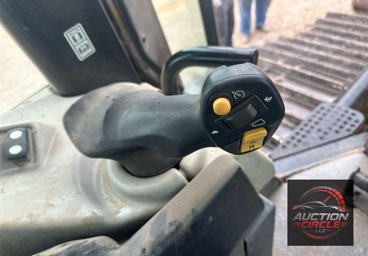 2013 Caterpillar D6N LGP dozer