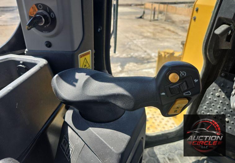 2024 Caterpillar D6XE LGP dozer