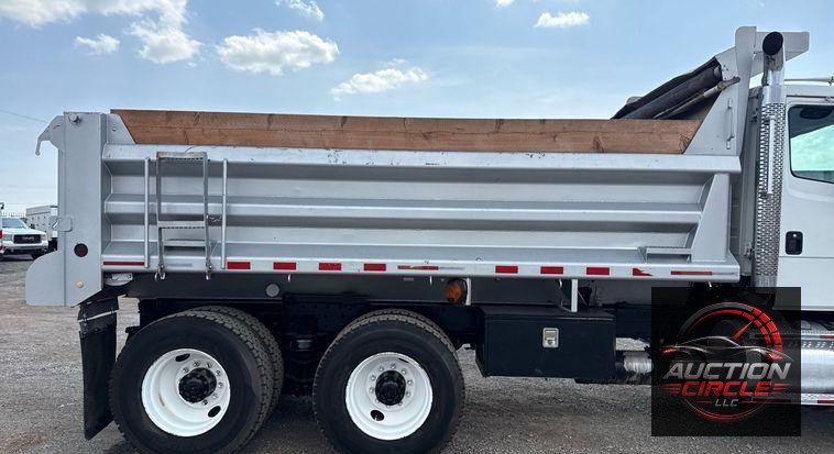 2003 Freightliner FL112 dump truck
