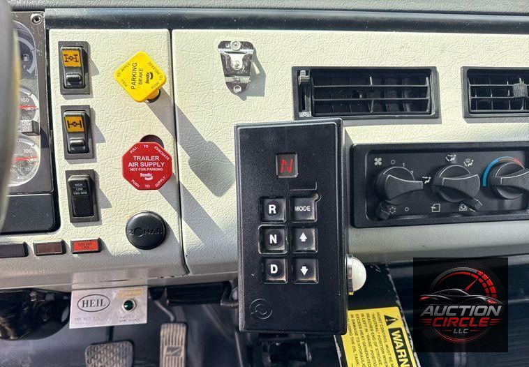 2003 Freightliner FL112 dump truck