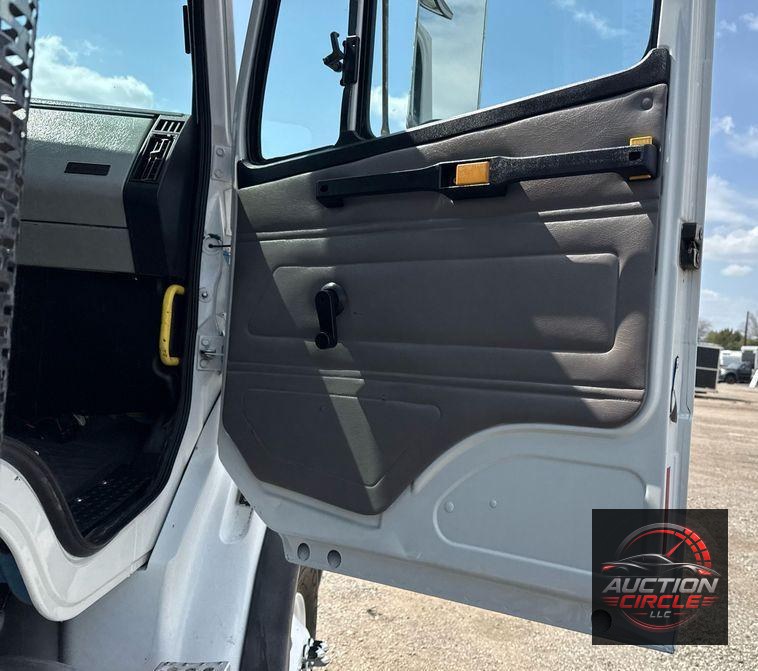 2003 Freightliner FL112 dump truck