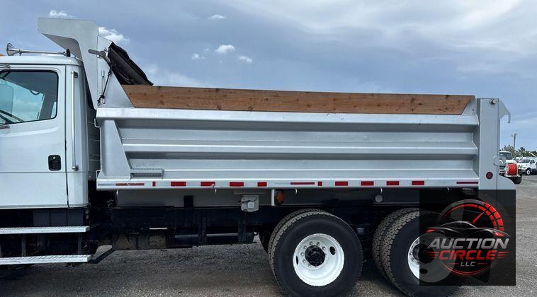 2003 Freightliner FL112 dump truck