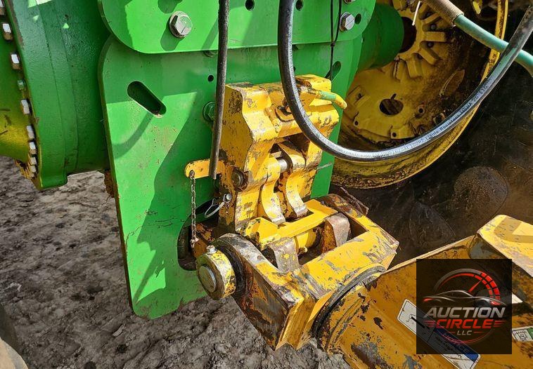 2019 John Deere 9520R Scraper Special 4WD tractor