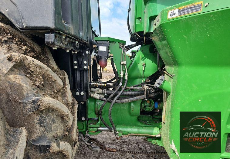 2019 John Deere 9520R Scraper Special 4WD tractor