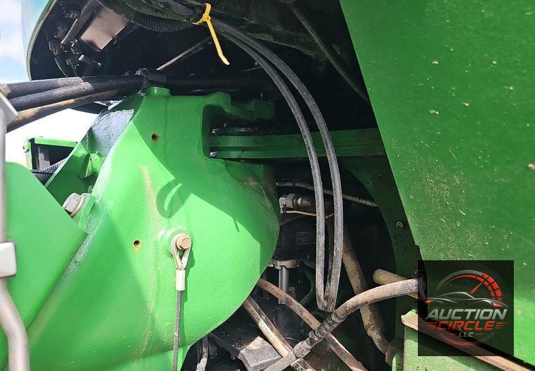 2019 John Deere 9520R Scraper Special 4WD tractor