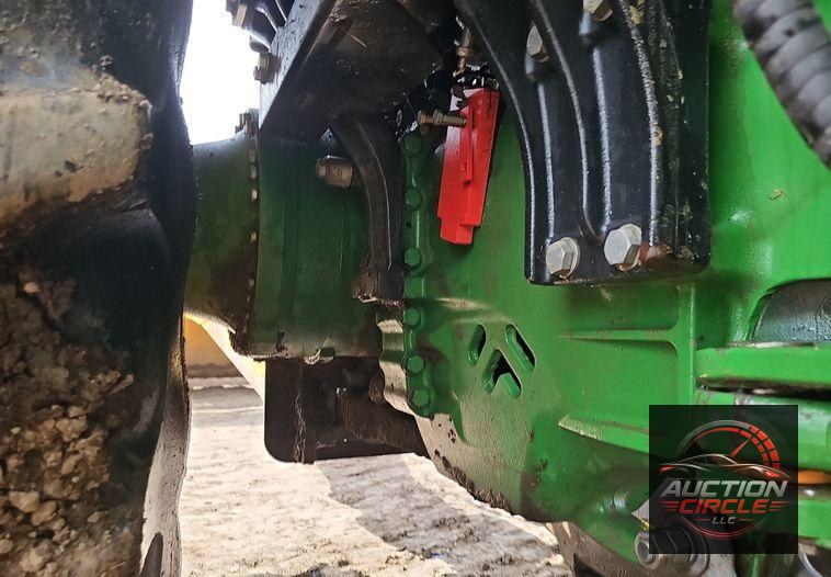 2019 John Deere 9520R Scraper Special 4WD tractor