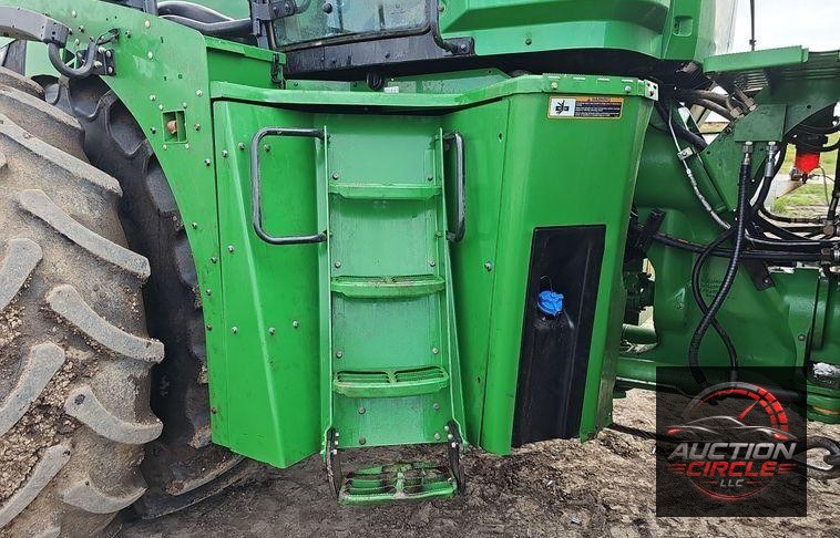 2019 John Deere 9520R Scraper Special 4WD tractor
