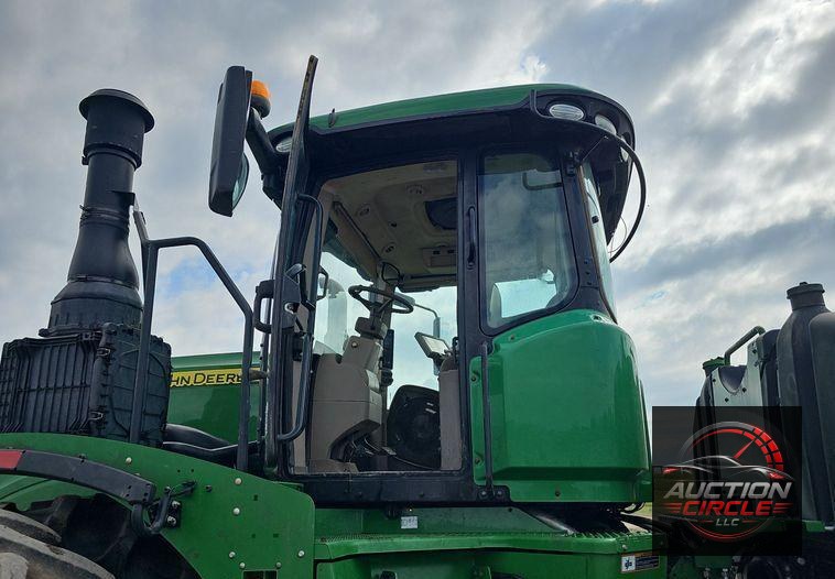 2019 John Deere 9520R Scraper Special 4WD tractor