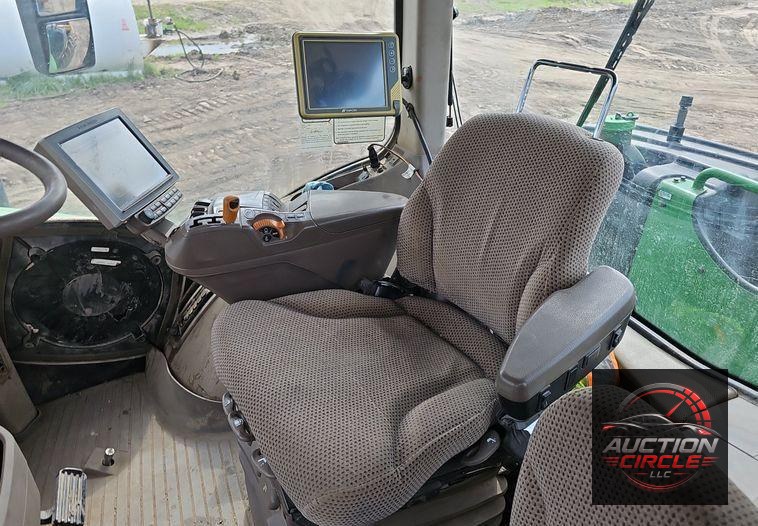 2019 John Deere 9520R Scraper Special 4WD tractor