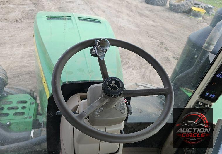 2019 John Deere 9520R Scraper Special 4WD tractor