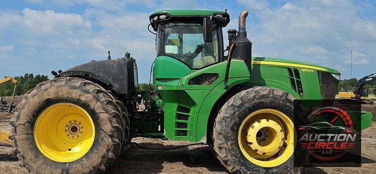2019 John Deere 9520R Scraper Special 4WD tractor